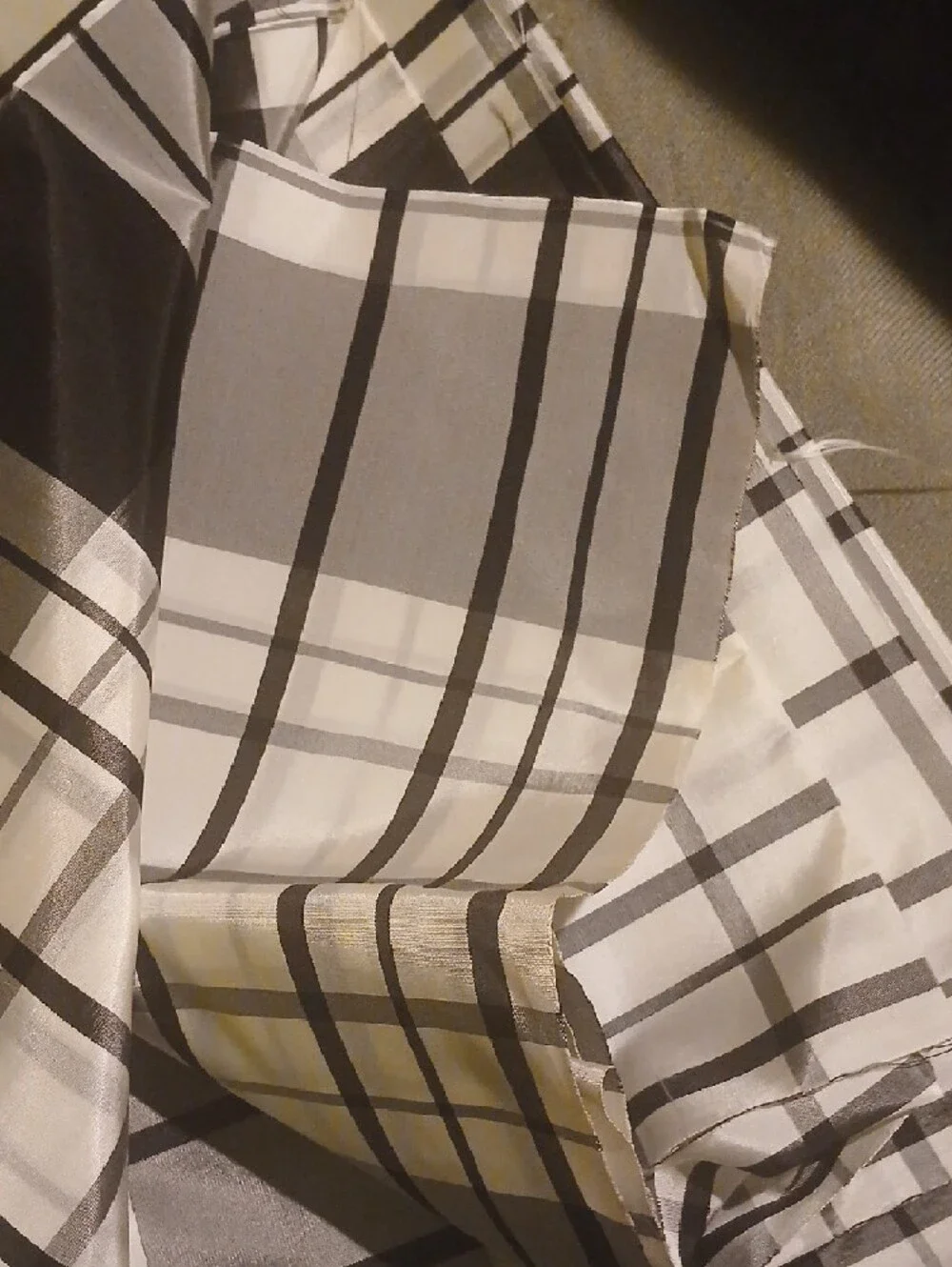FABRIC TAFFATA soft gray